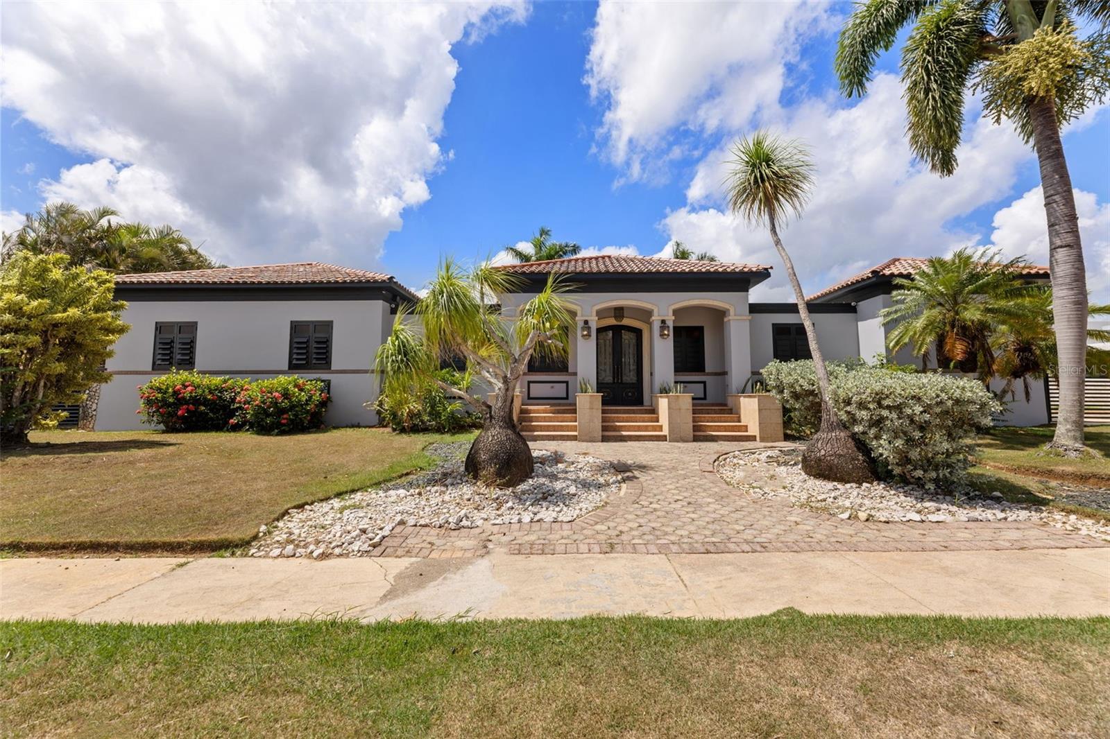 PR9123340 Property Photo 48