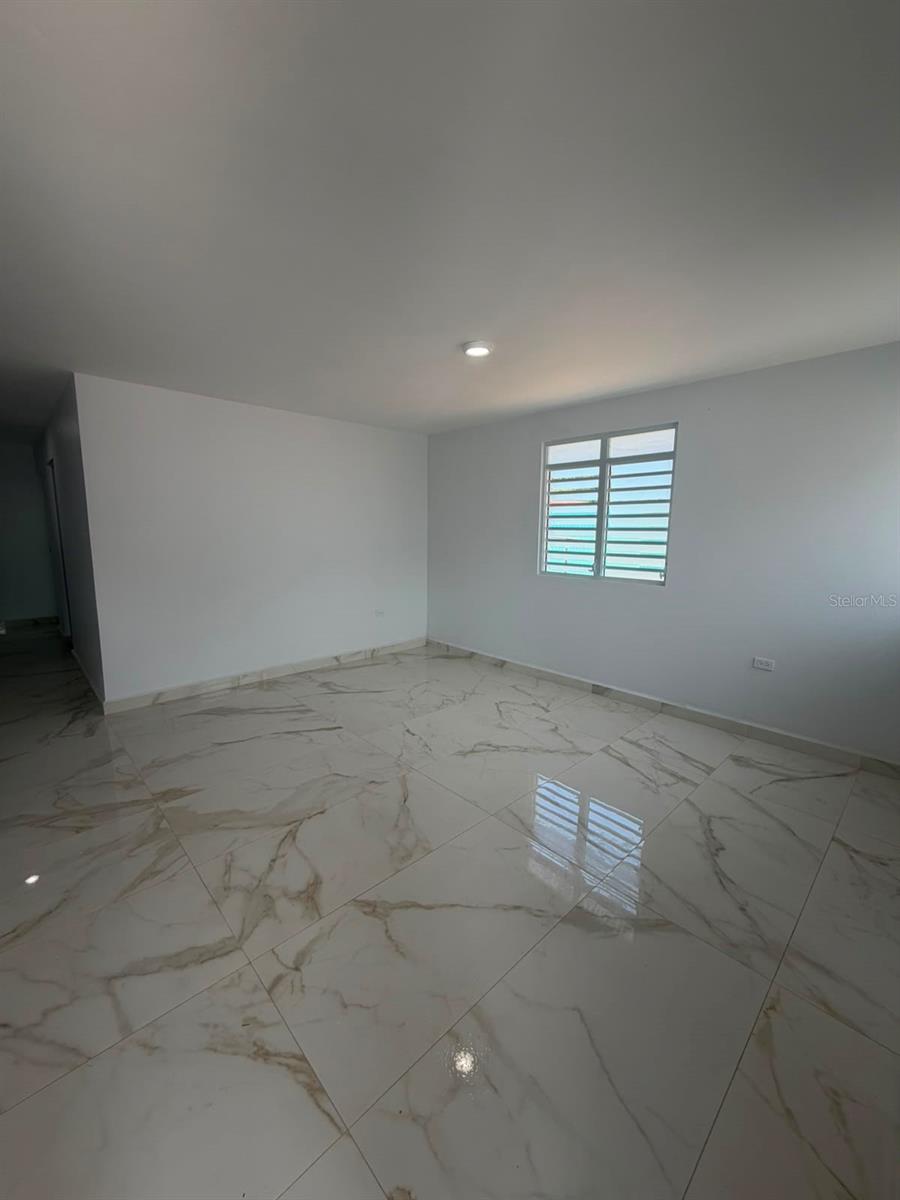 1 Tosas Property Photo 13