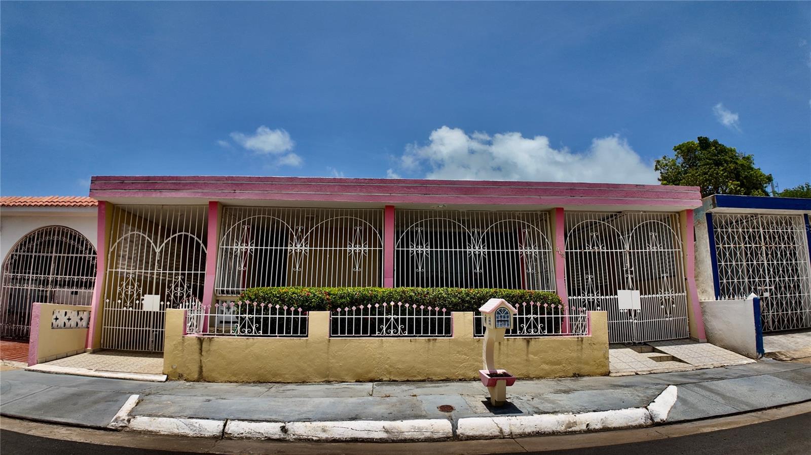 Urb Santa Isidra 2 #130 Property Photo 1