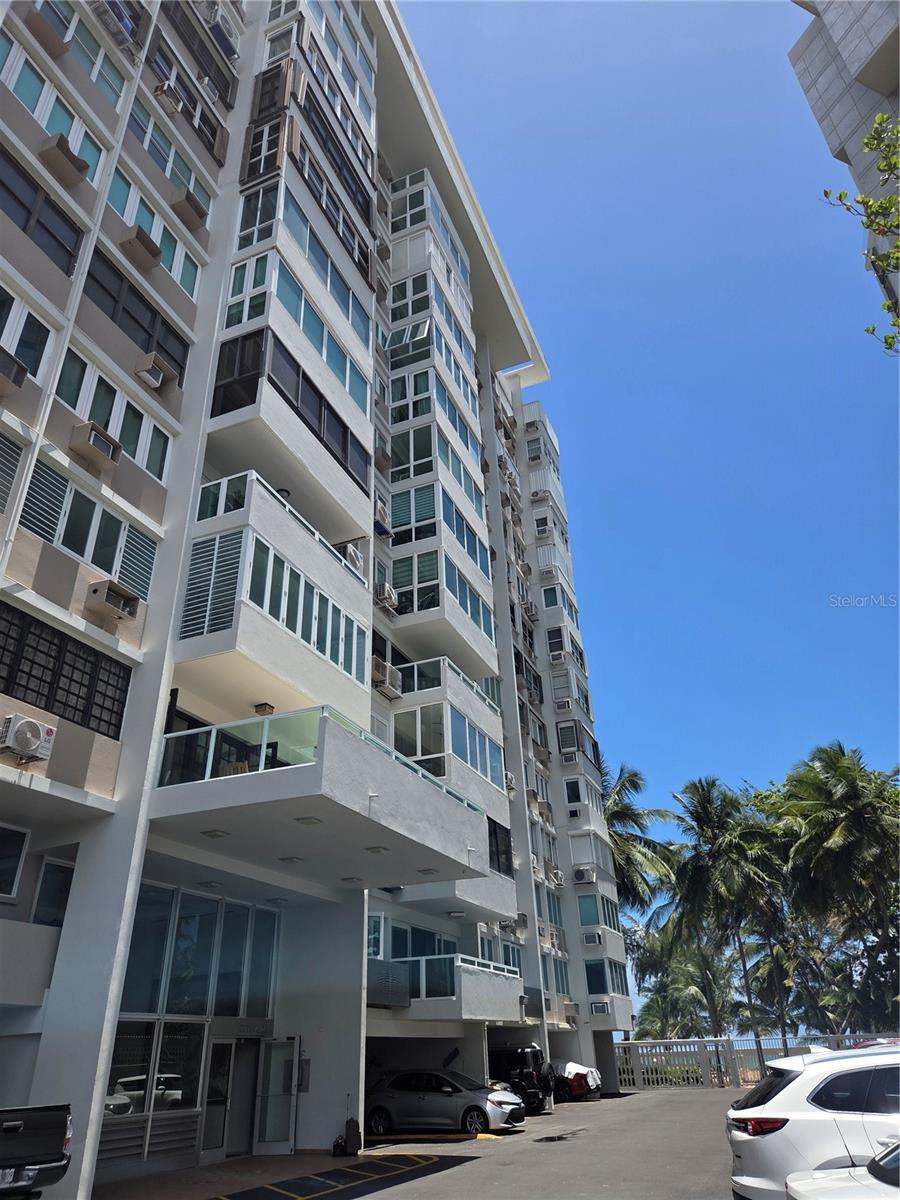 4429 Av. Isla Verde Property Photo 1