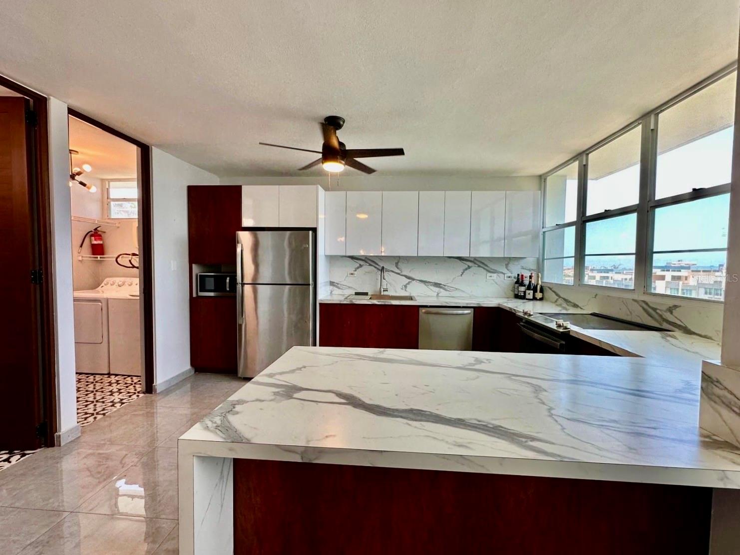 Pr-3 Cond. Brisas De Parque Escorial #903-ph Property Photo 4