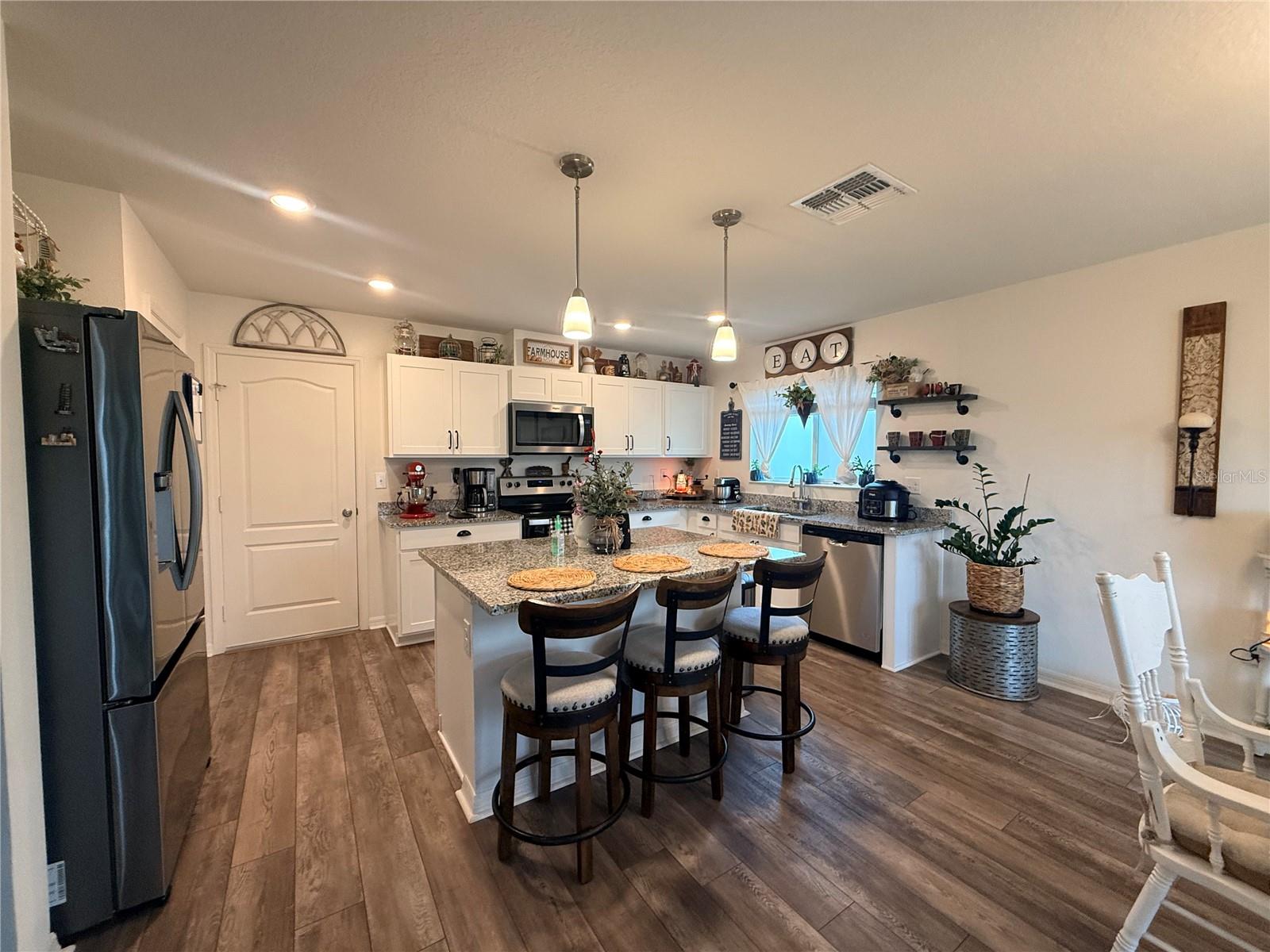 830 Slash Pine Dr Property Photo 8
