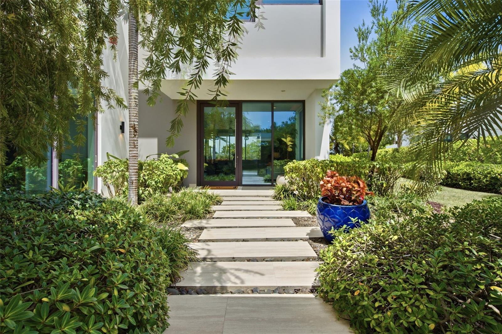 17 The Enclave Property Photo 3