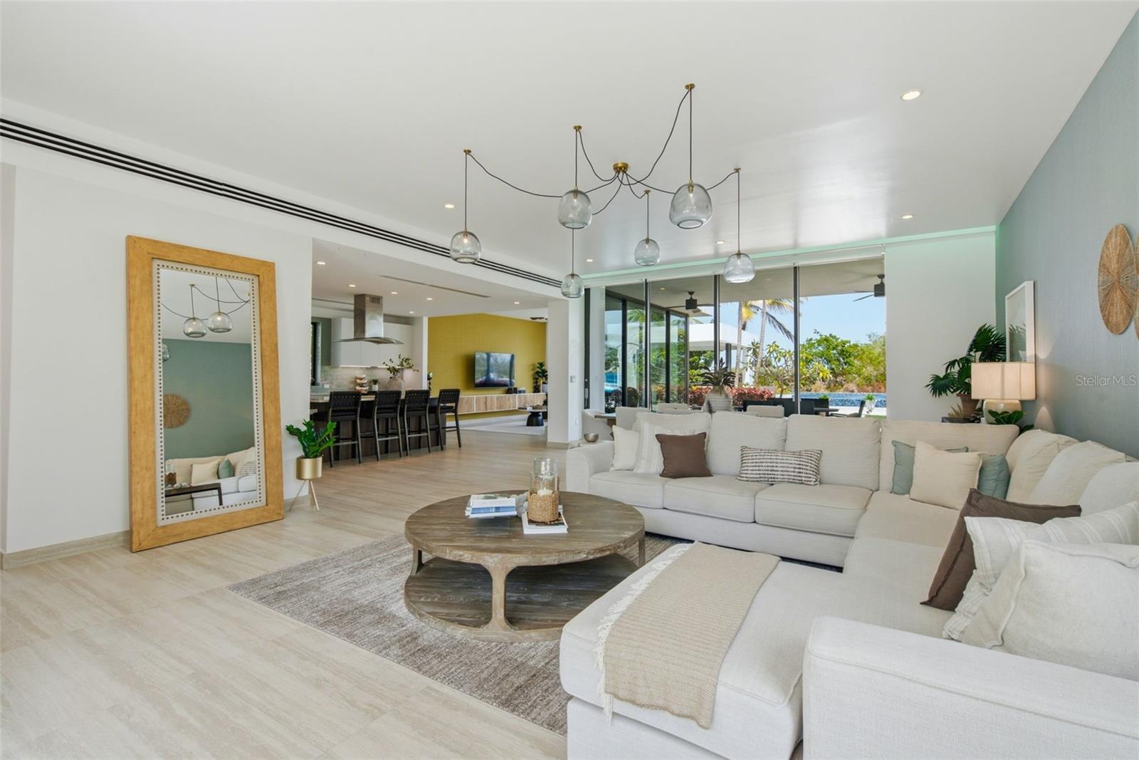 17 The Enclave Property Photo 5