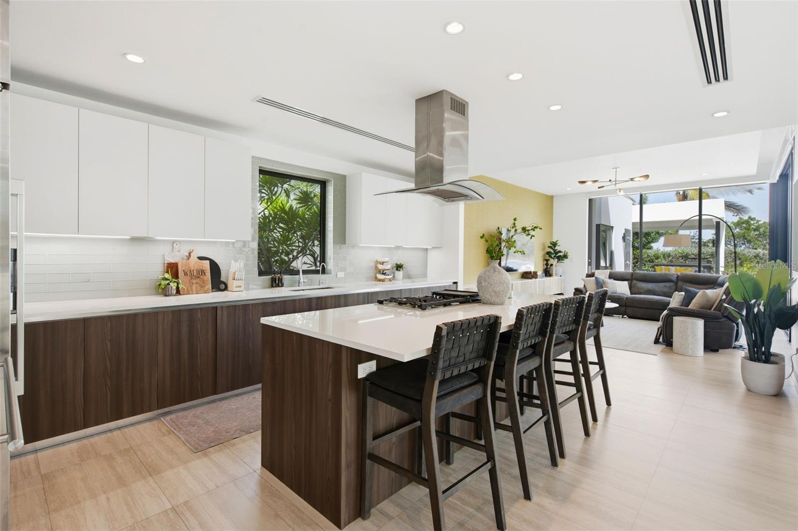 17 The Enclave Property Photo 12