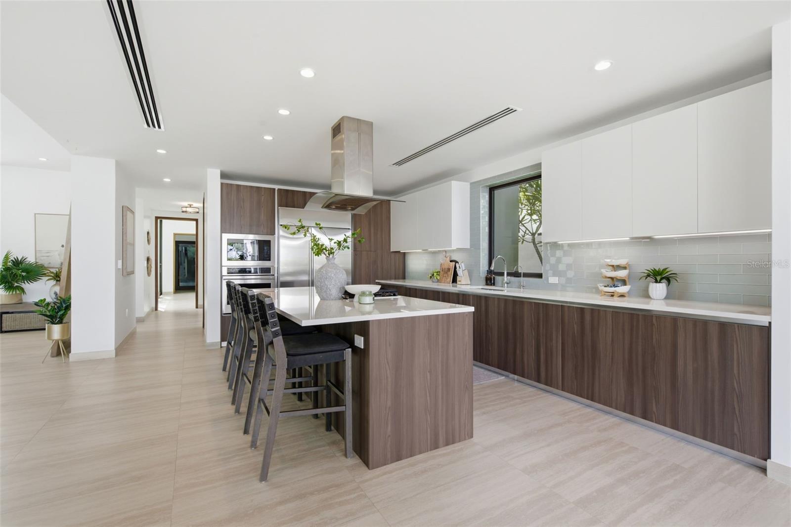 17 The Enclave Property Photo 14