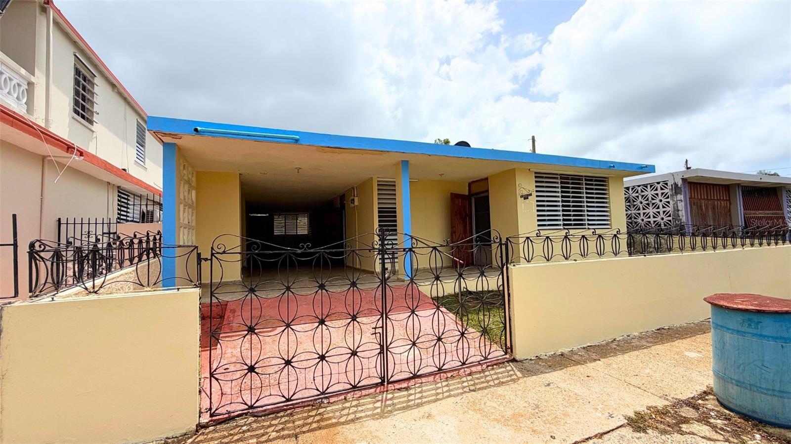 Calle 3 Urb Baralt C2 Property Photo 1