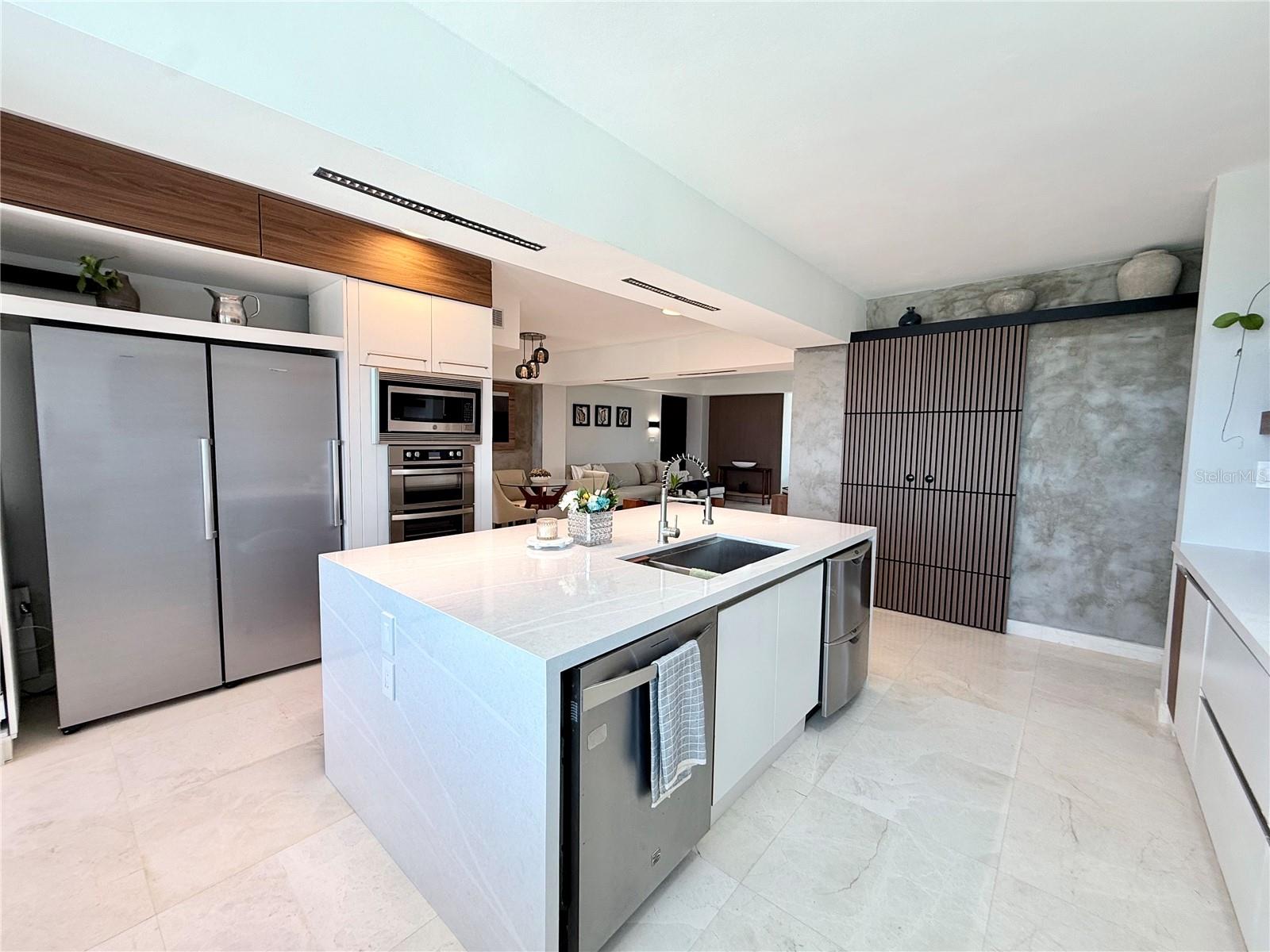 54 Munoz Rivera Avenue #703 Property Photo 11