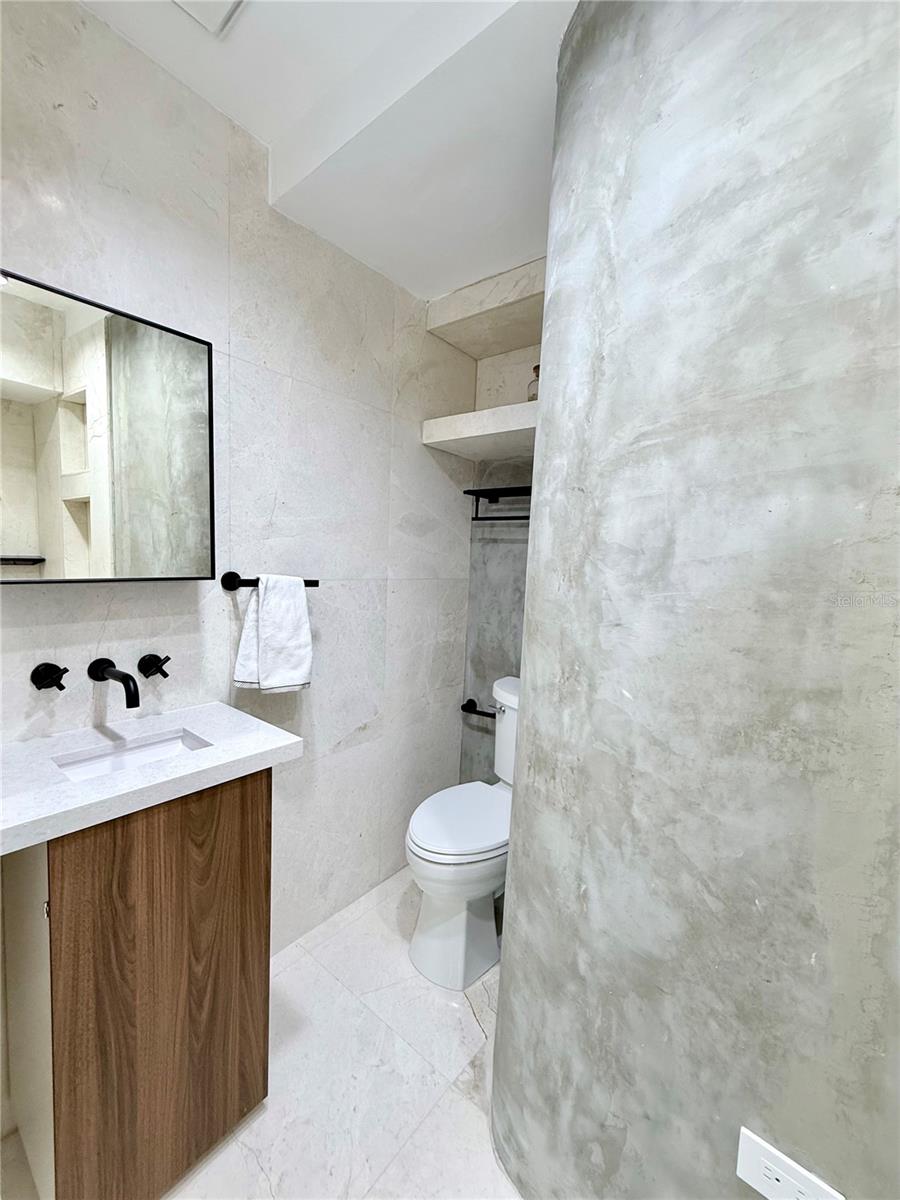 54 Munoz Rivera Avenue #703 Property Photo 30