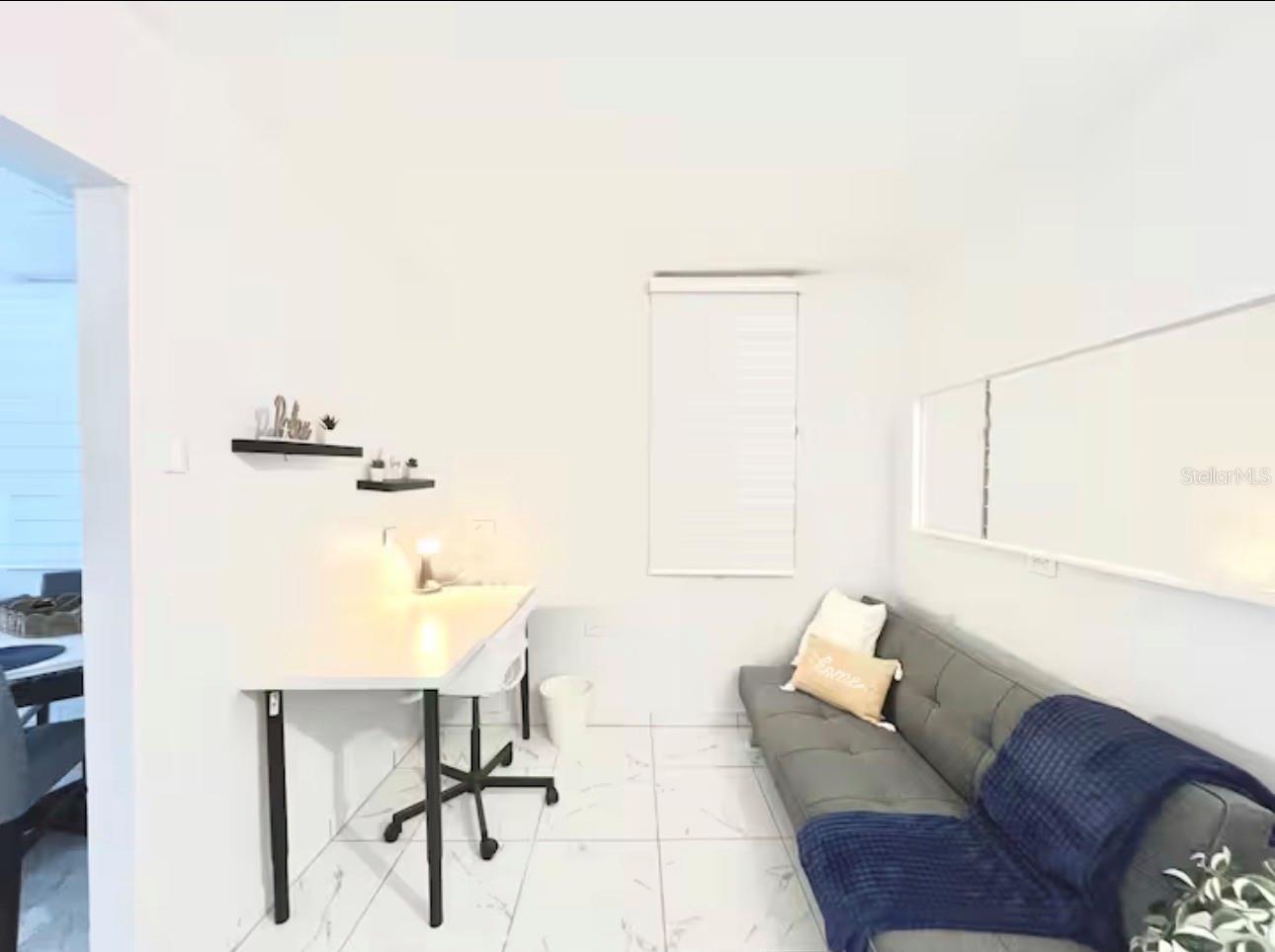 7 Callejon A Property Photo 5