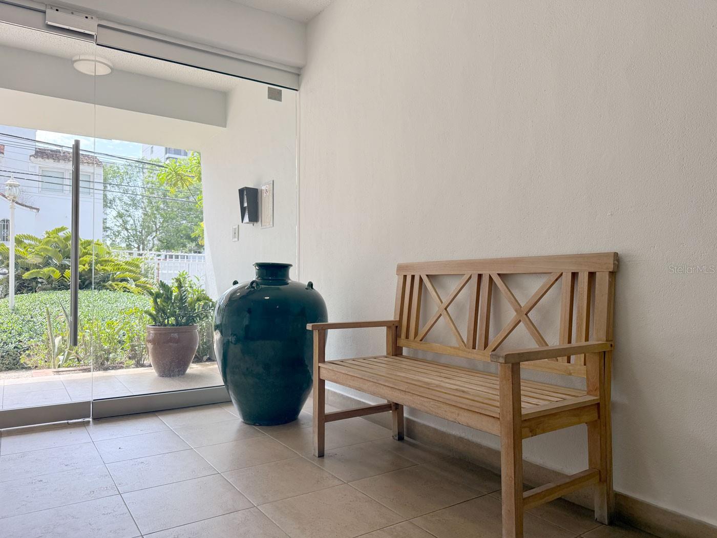 55 Taft #5a Property Photo 3
