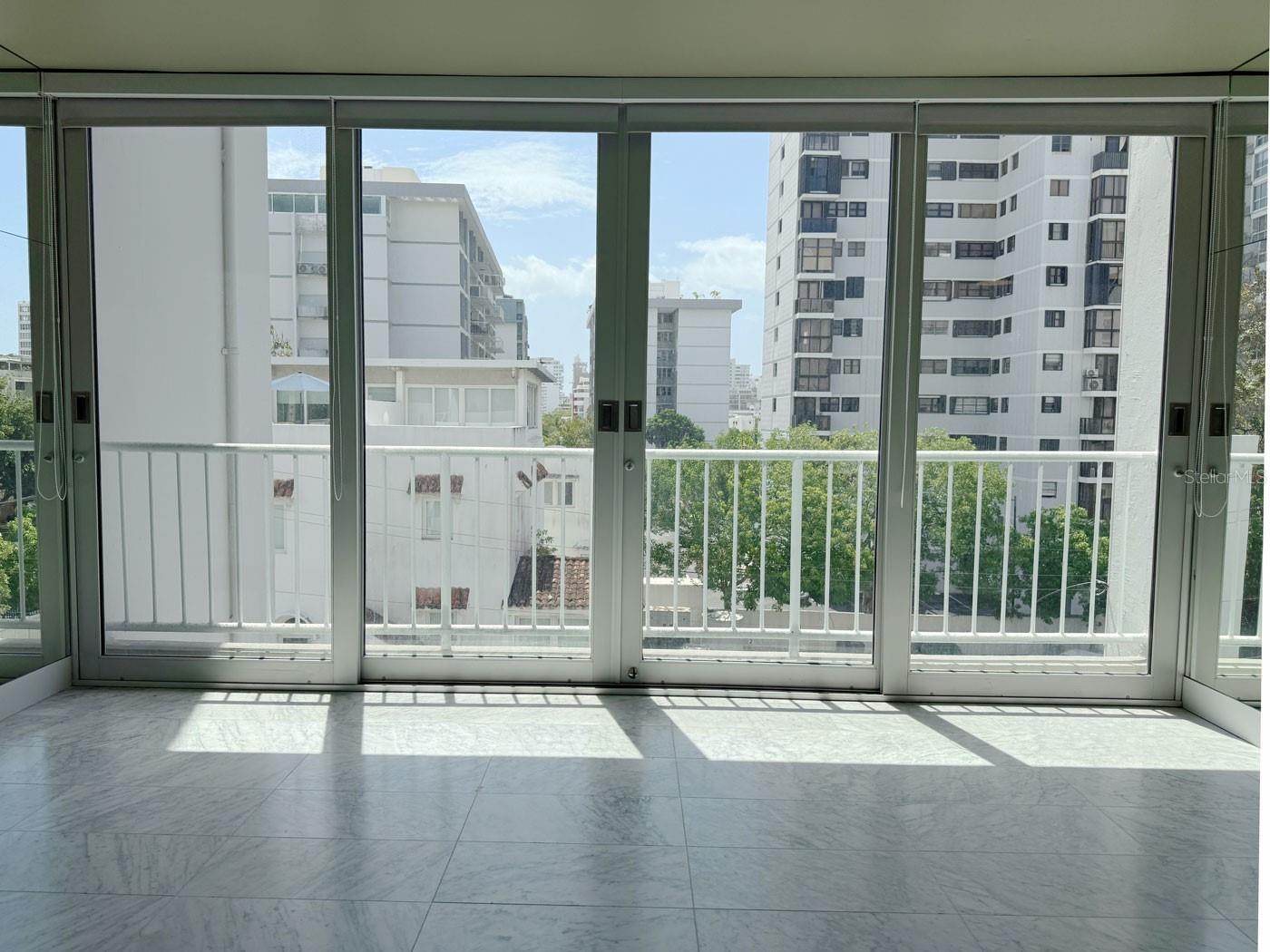 55 Taft #5a Property Photo 6