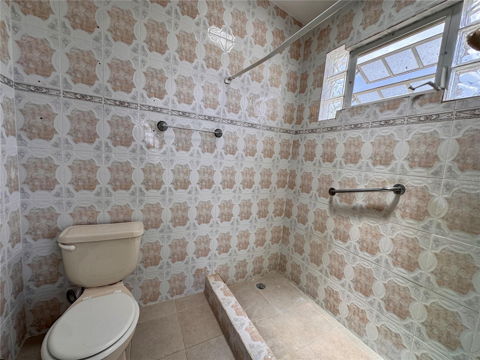 PR9123453 Property Photo 25