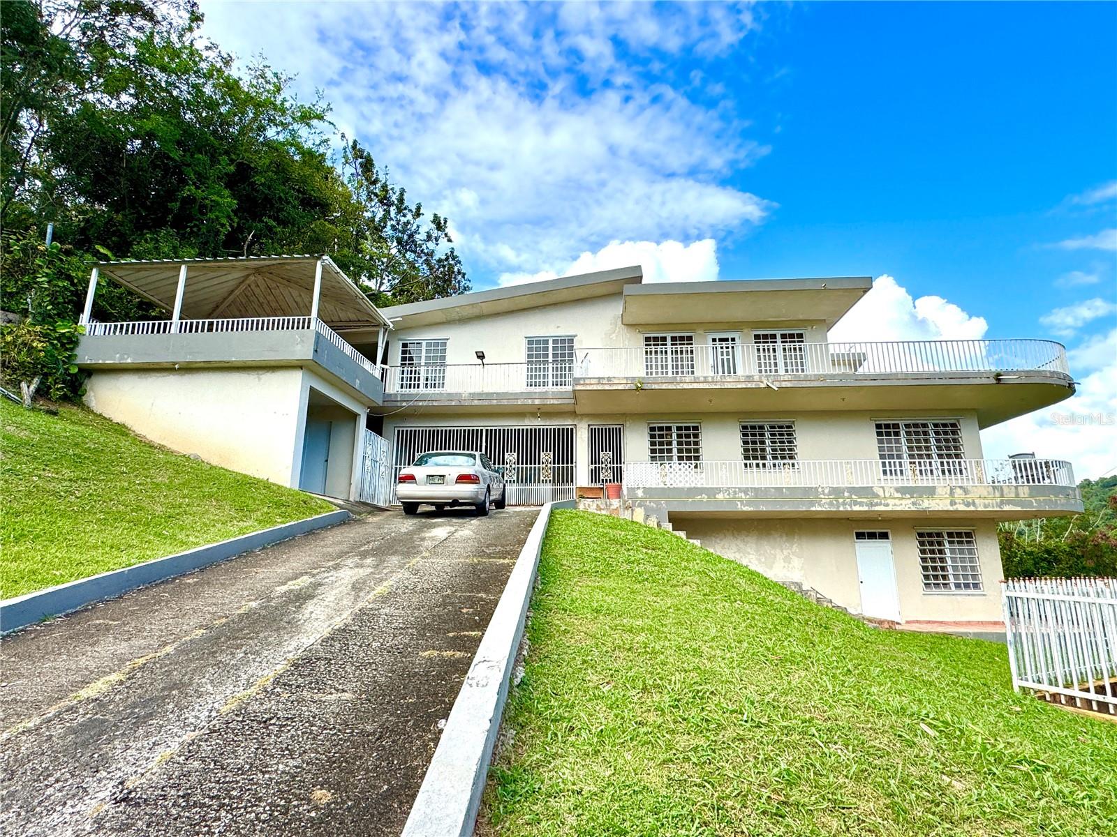 PR9123456 Property Photo 1