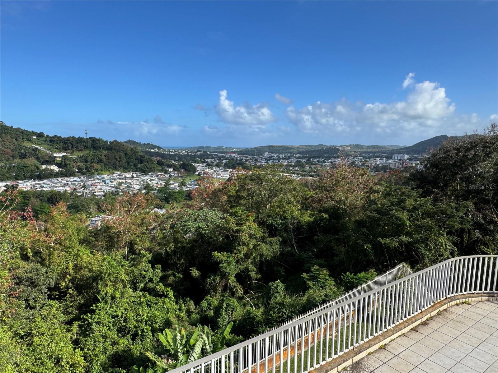 PR9123456 Property Photo 6