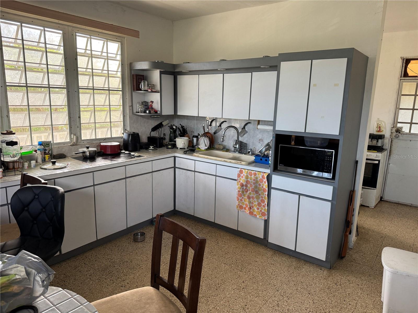 PR9123456 Property Photo 9