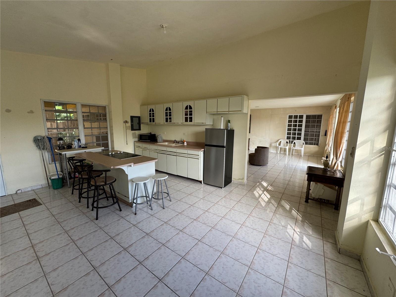 PR9123456 Property Photo 14