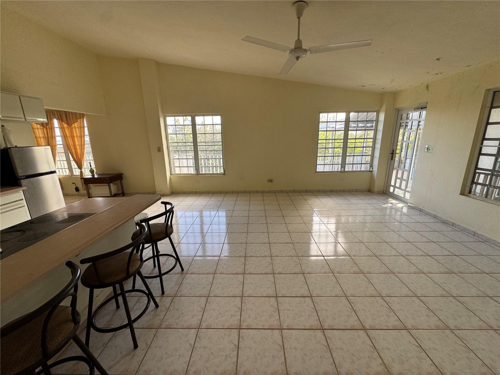 PR9123456 Property Photo 15