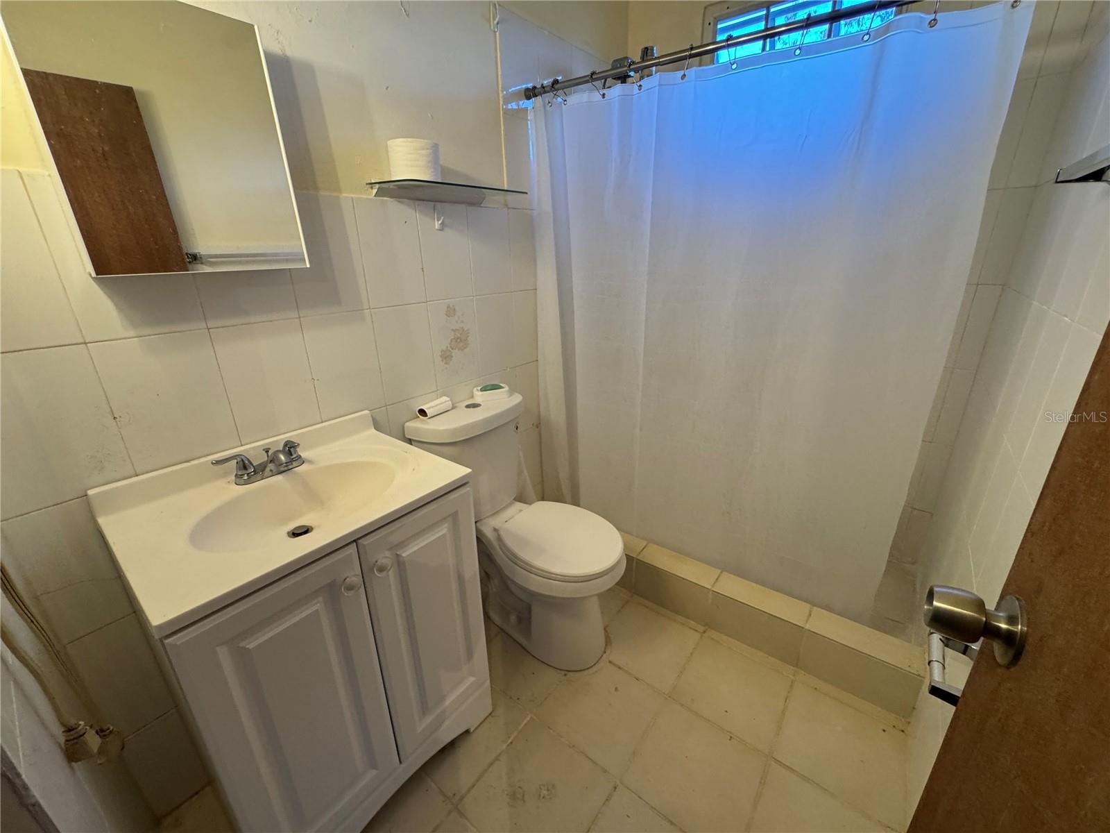 PR9123456 Property Photo 24