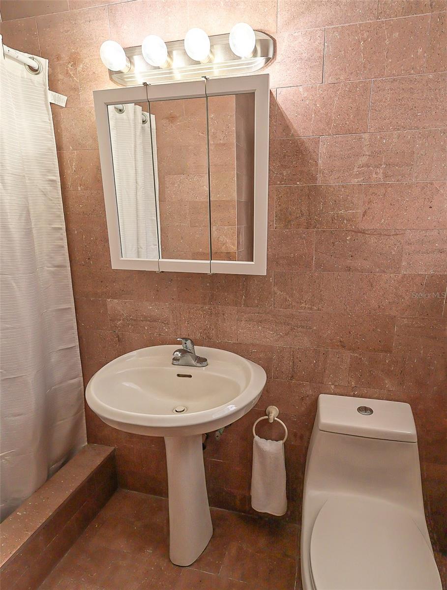 1501 Ashford Ave #6a Property Photo 16