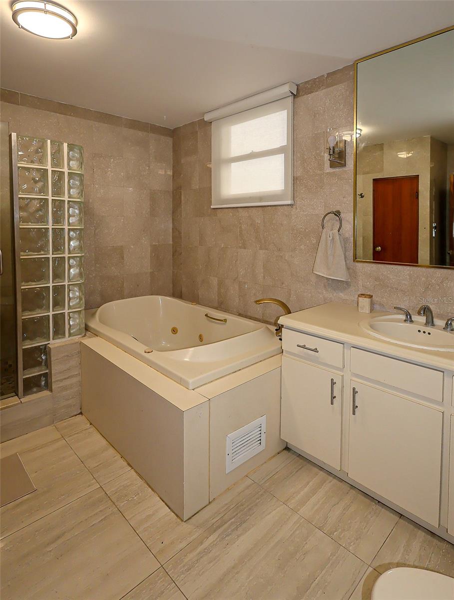 1501 Ashford Ave #6a Property Photo 27