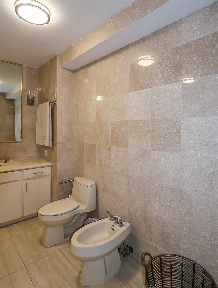 1501 Ashford Ave #6a Property Photo 29