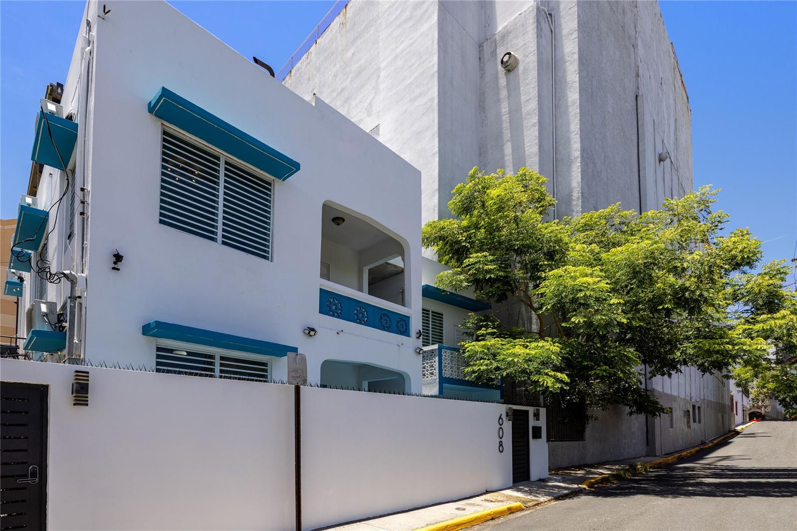 608 Ernesto Cerra St Property Photo 1