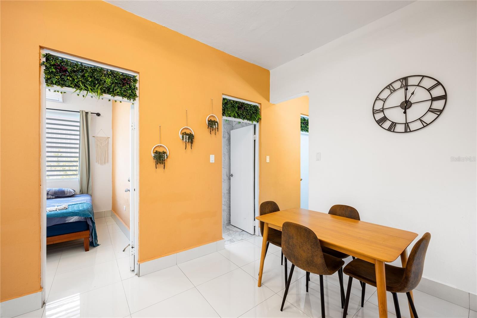 608 Ernesto Cerra St Property Photo 14