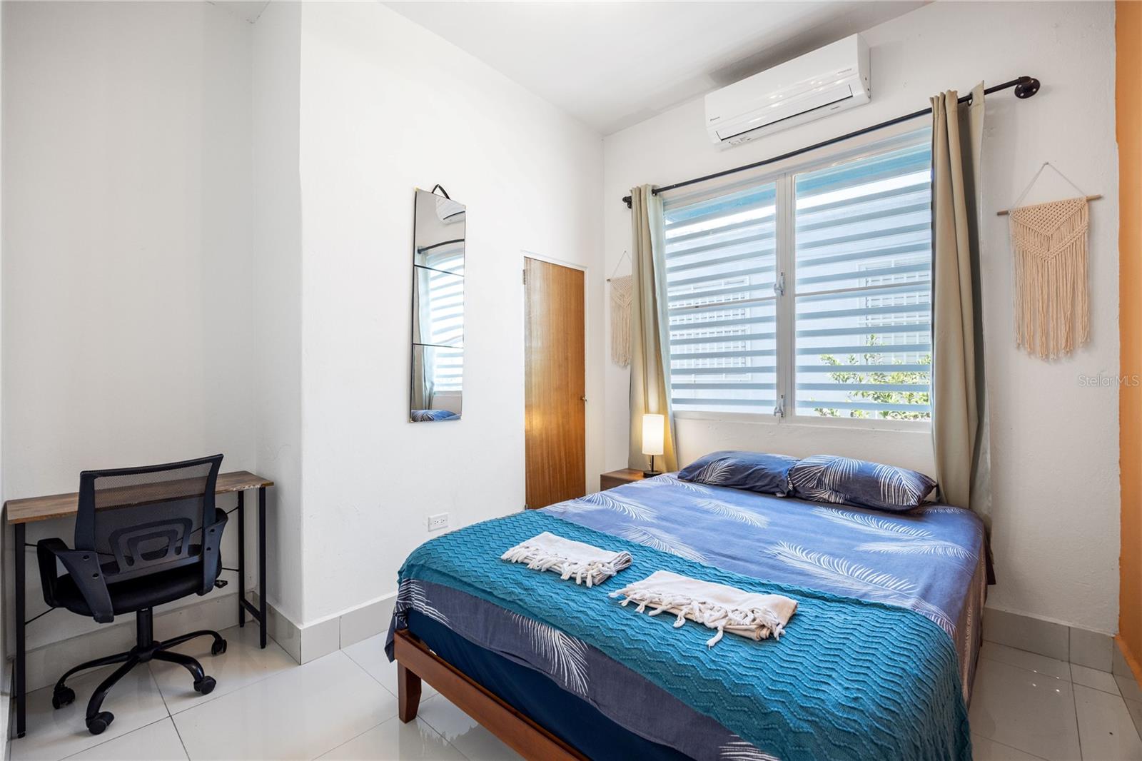 608 Ernesto Cerra St Property Photo 17