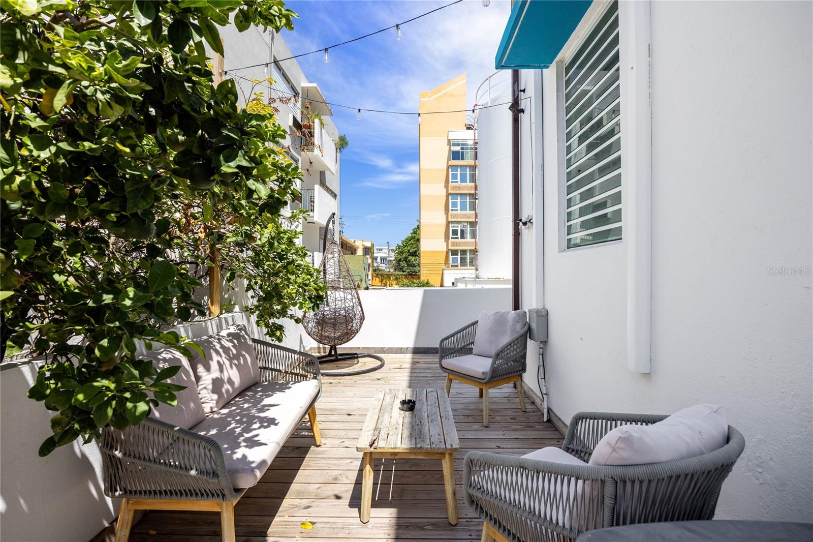 608 Ernesto Cerra St Property Photo 29
