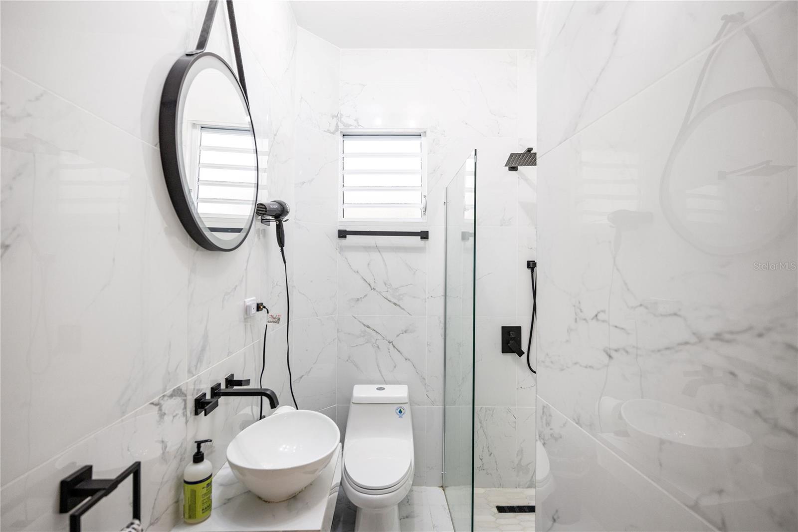608 Ernesto Cerra St Property Photo 30