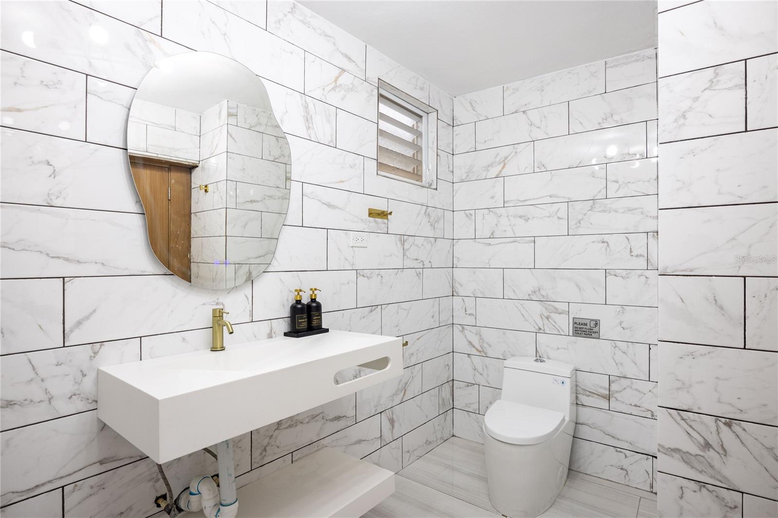 608 Ernesto Cerra St Property Photo 38
