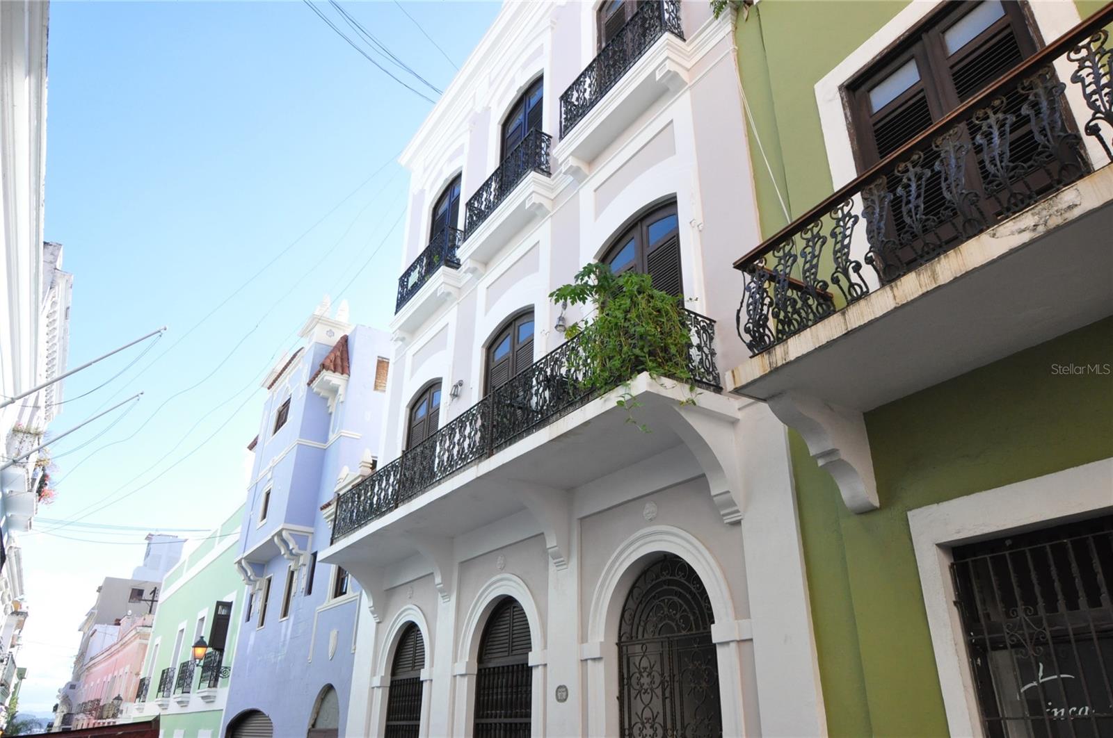 152 SAN JUSTO ST #3C Property Photo 1