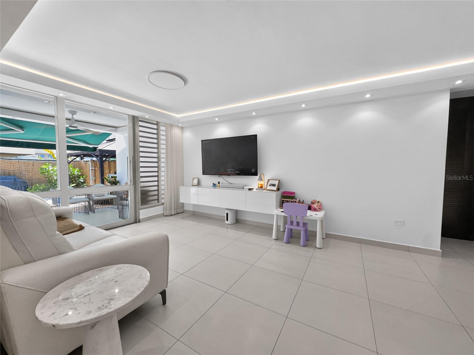 5-j Condominio Granada Park Property Photo 3