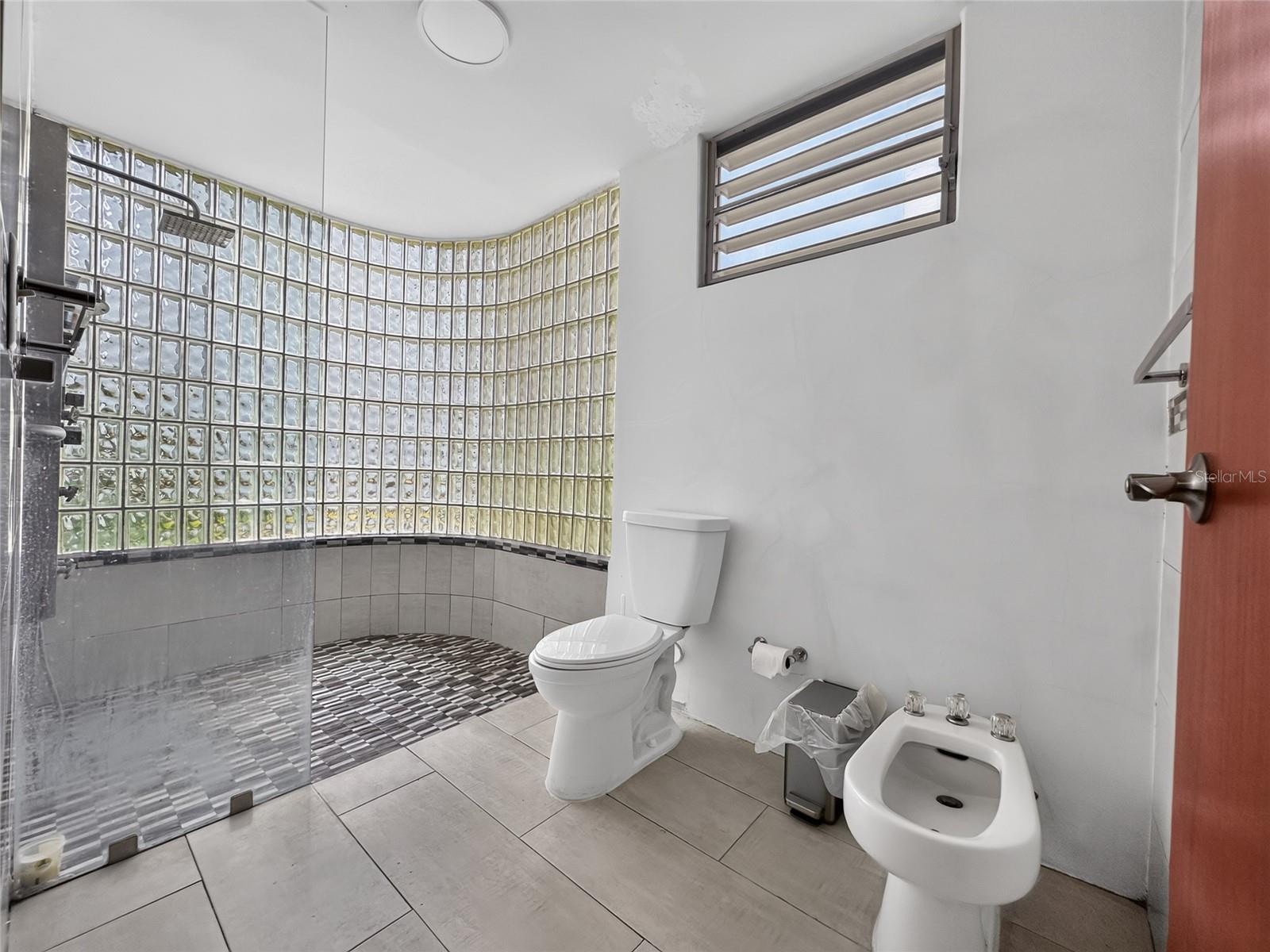 5-j Condominio Granada Park Property Photo 8