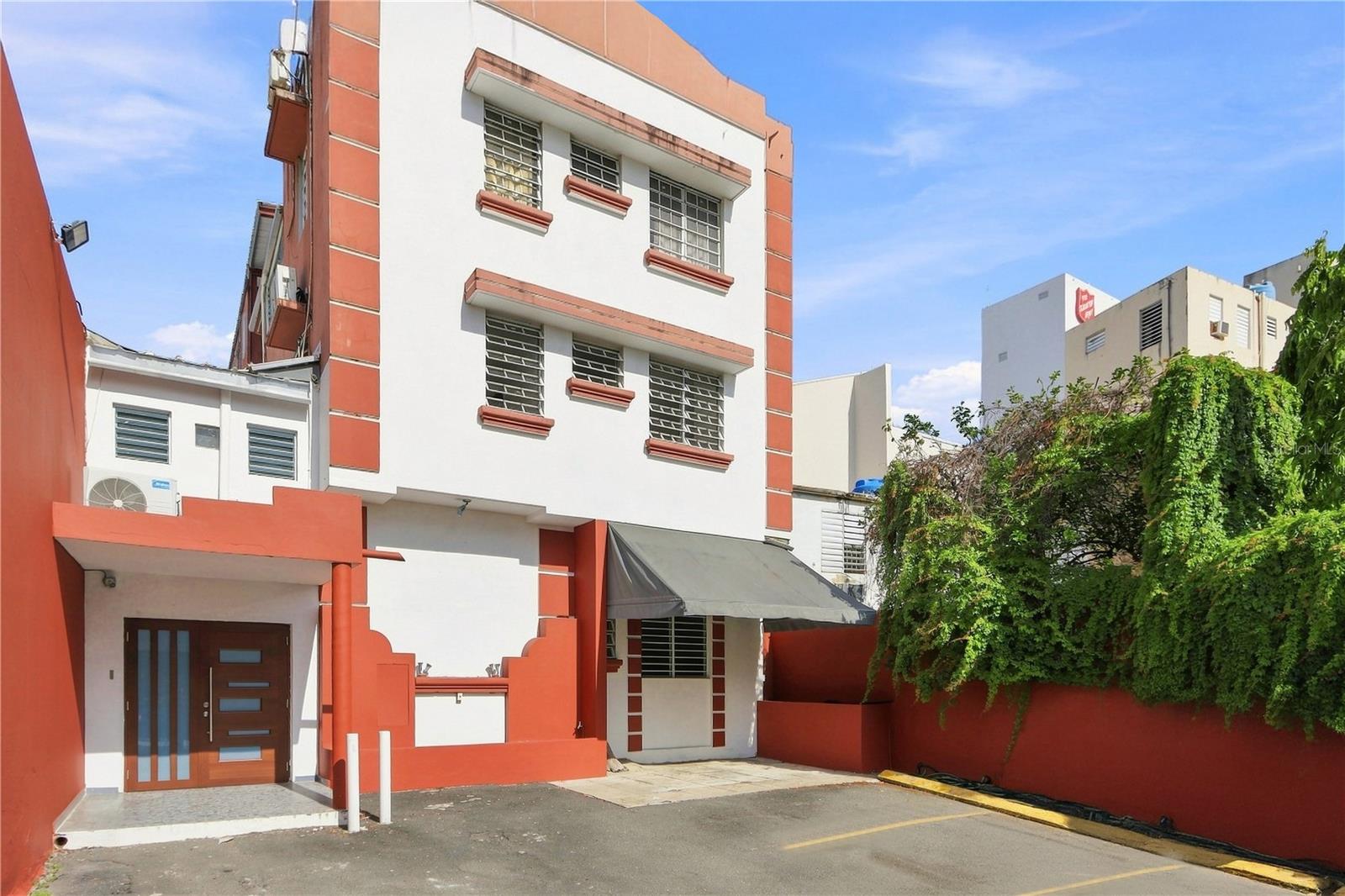 414 San Jorge St. Edificio Gaither Plaza Property Photo 1
