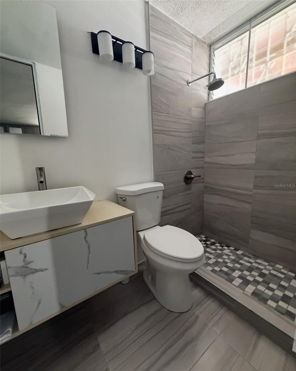 Calle 1 Urb. Las Brisas A2 Property Photo 8