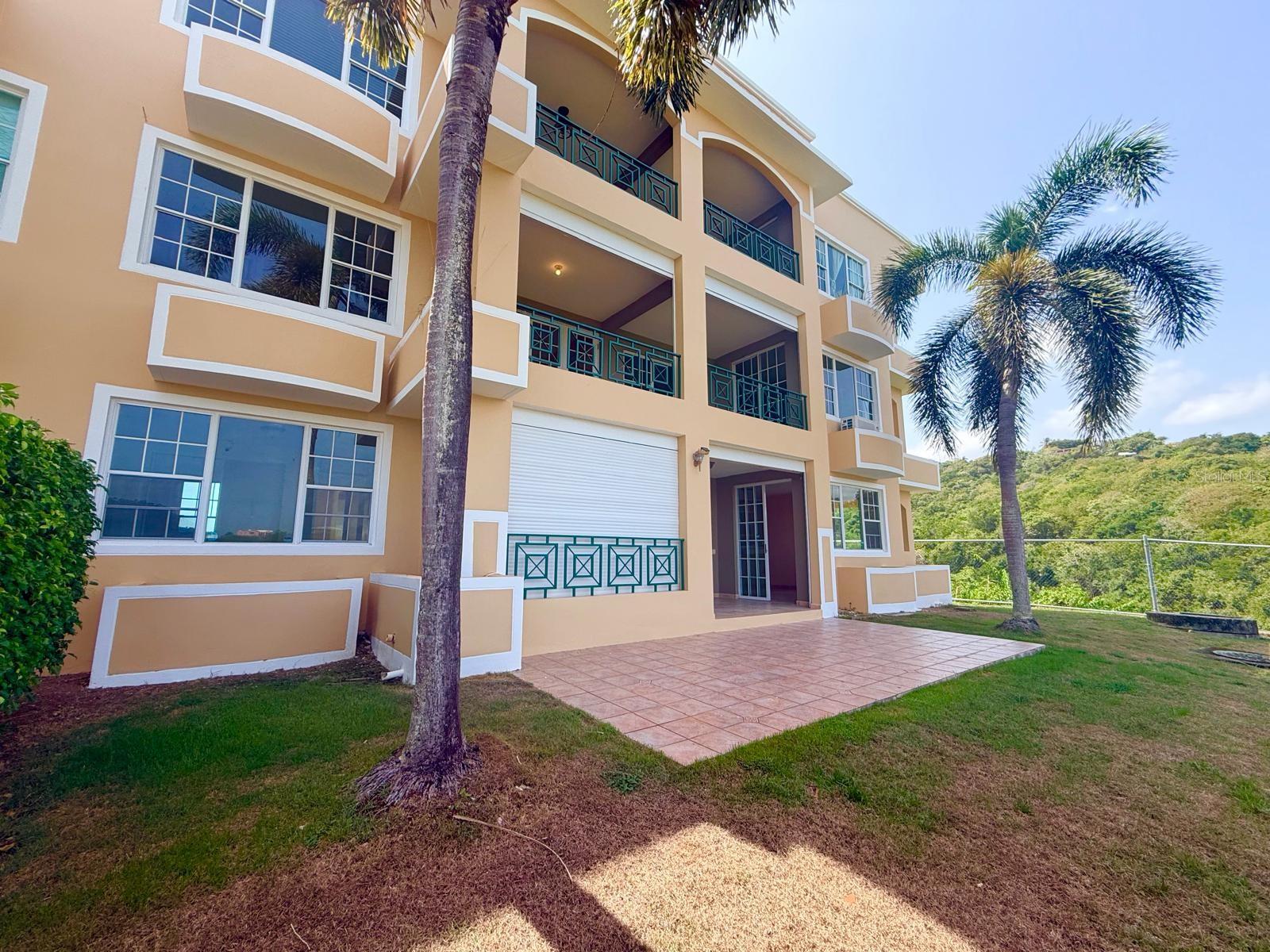 Calle 5 Condominio Costa Dorada #102b Property Photo 1