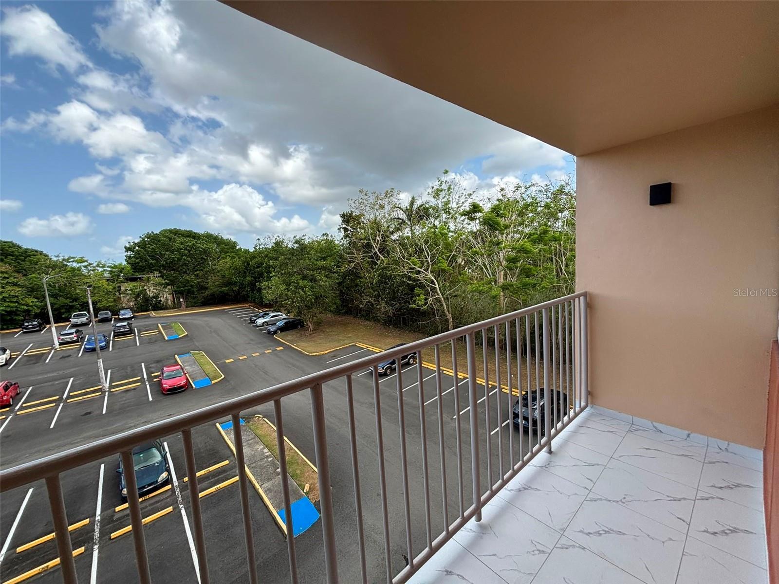 Rio Piedras Cond Torres De Cervantes #b415 Property Photo 6