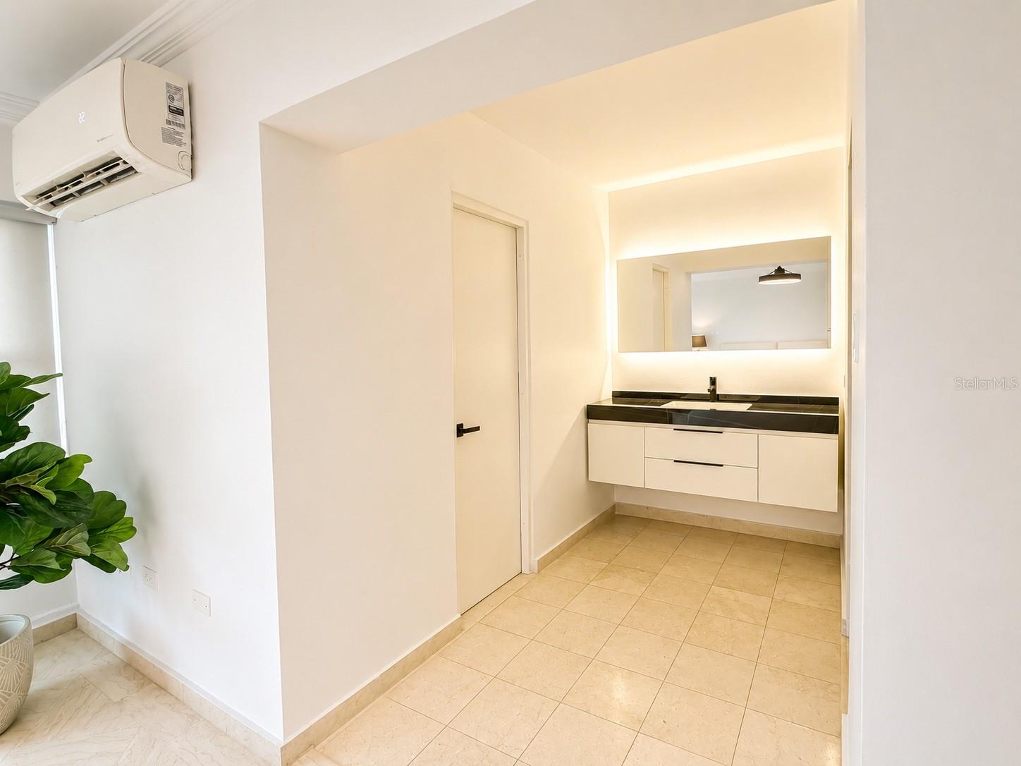 7 Candina St., Candina Sea Tower #1701 Property Photo 12