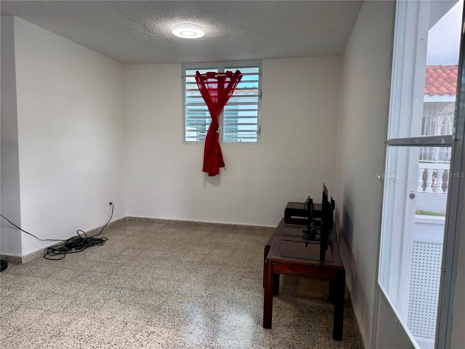 22 Cll Santa Ana Property Photo 3