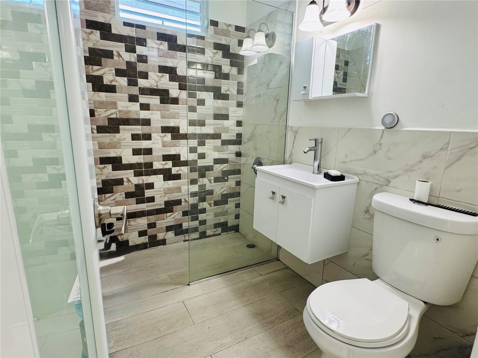 22 Cll Santa Ana Property Photo 6