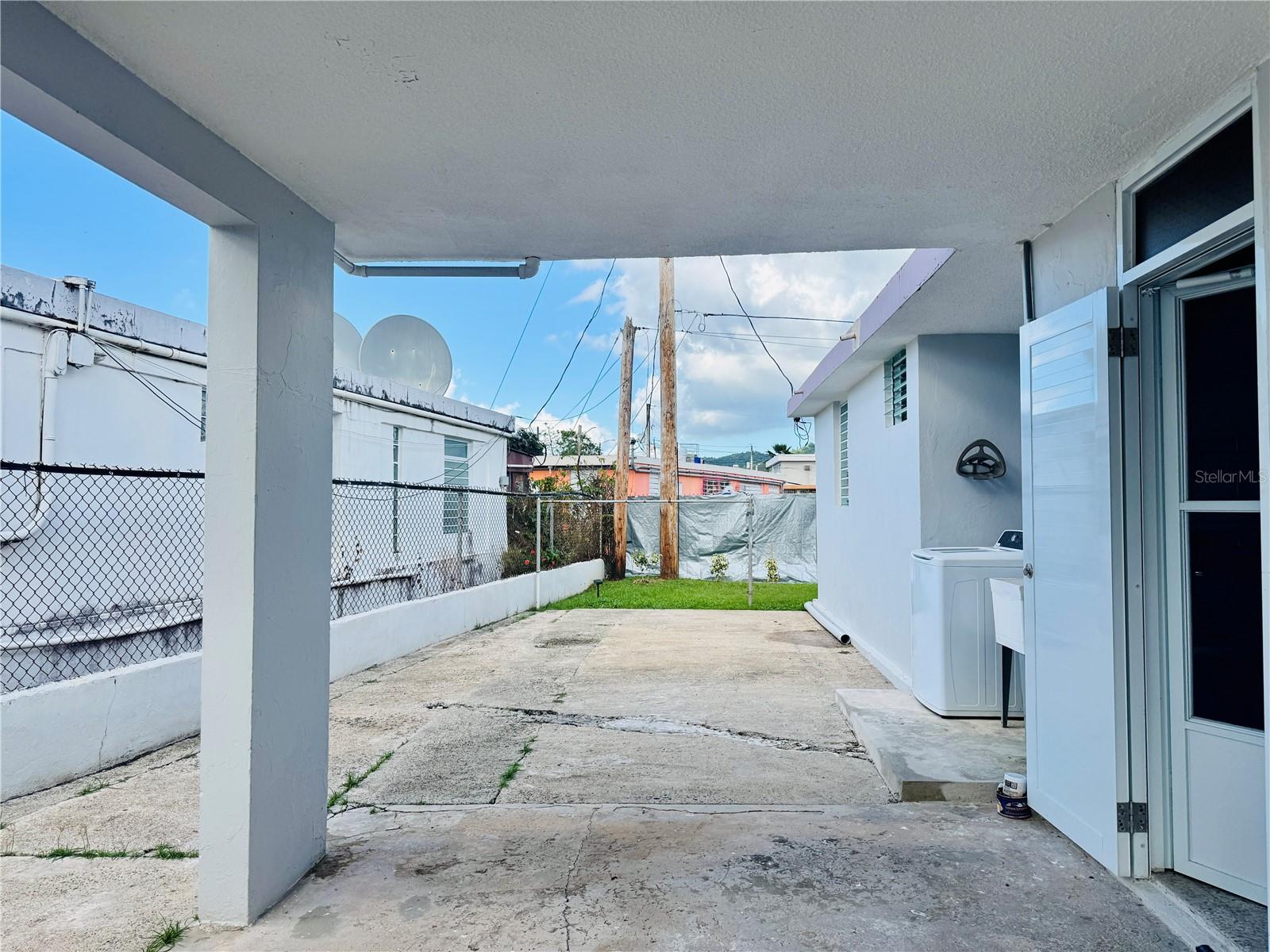 22 Cll Santa Ana Property Photo 14