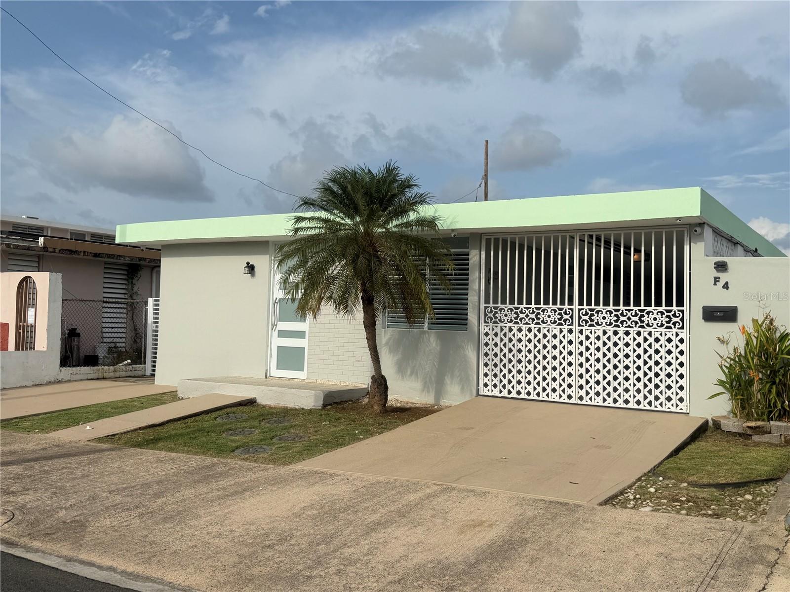 PR9123621 Property Photo 1