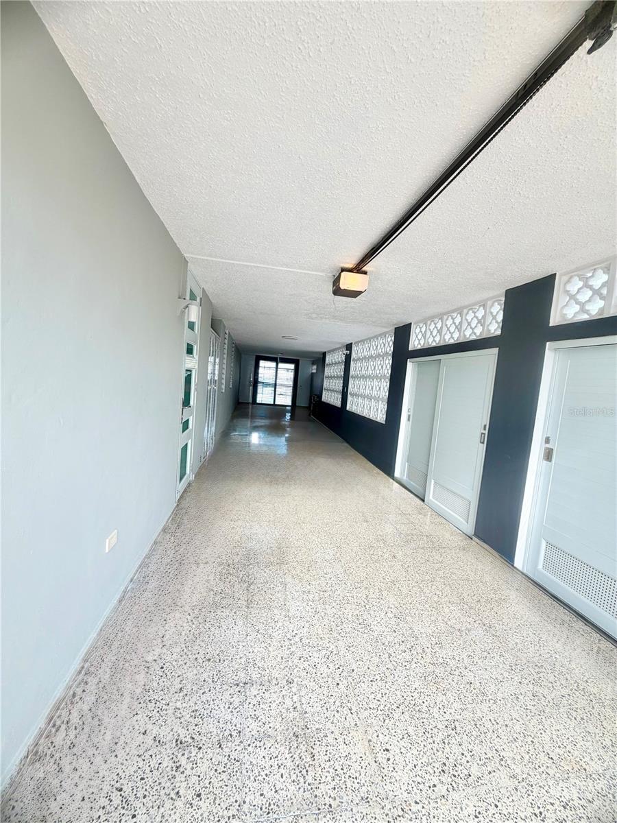PR9123621 Property Photo 3