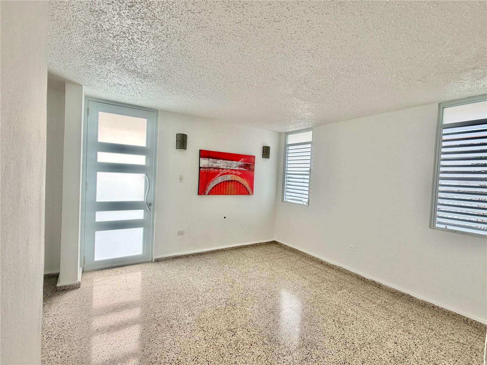 PR9123621 Property Photo 5