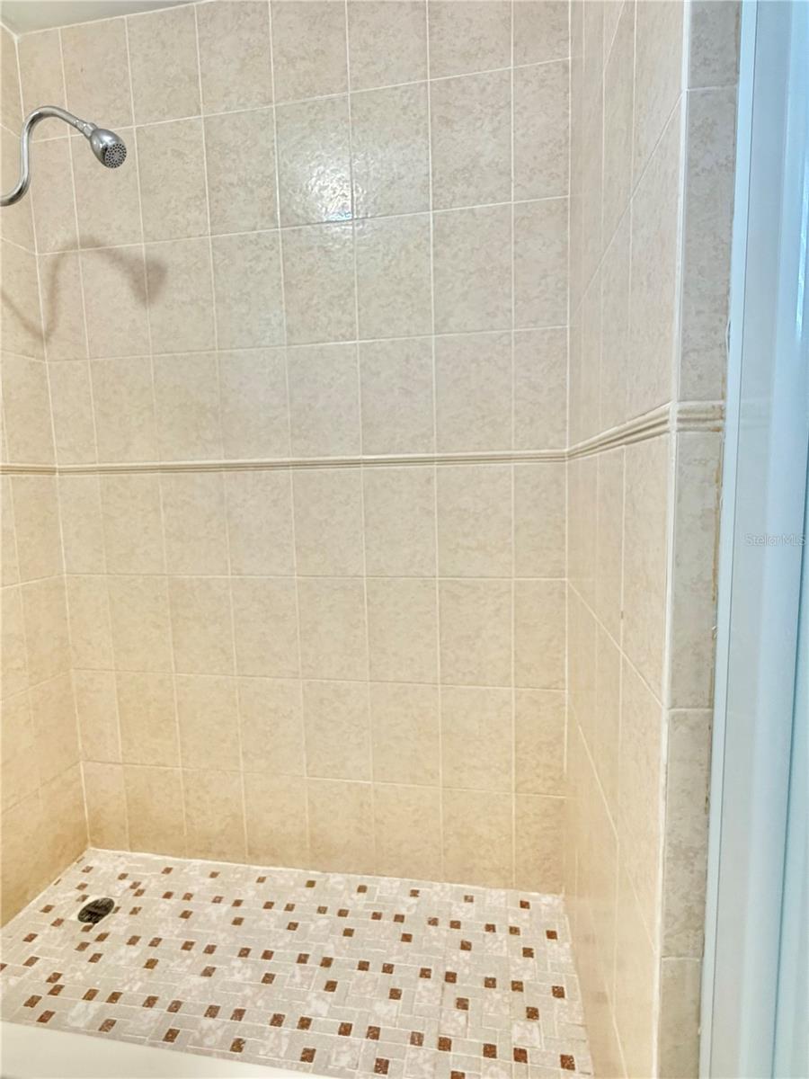PR9123621 Property Photo 32