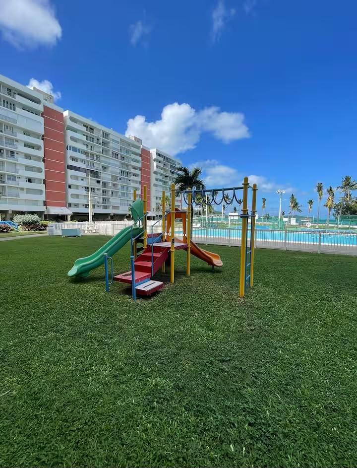 Tower 1 Isleta Marina #3j Property Photo 11