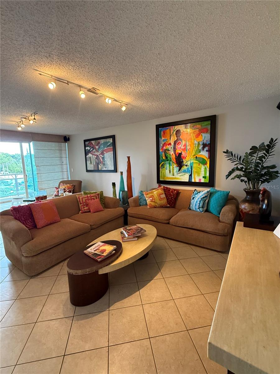 155 Carrazo #8d Property Photo 2