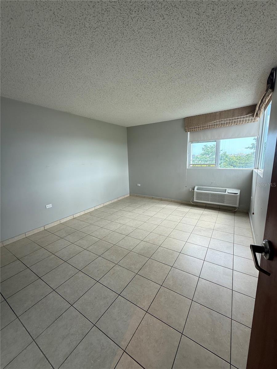 155 Carrazo #8d Property Photo 8